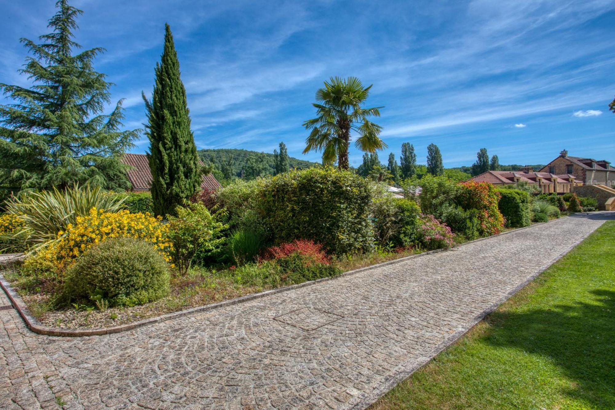 Domaine De Monrecour - Hotel & Restaurant - Proche De Sarlat Saint-Vincent-de-Cosse Exterior foto