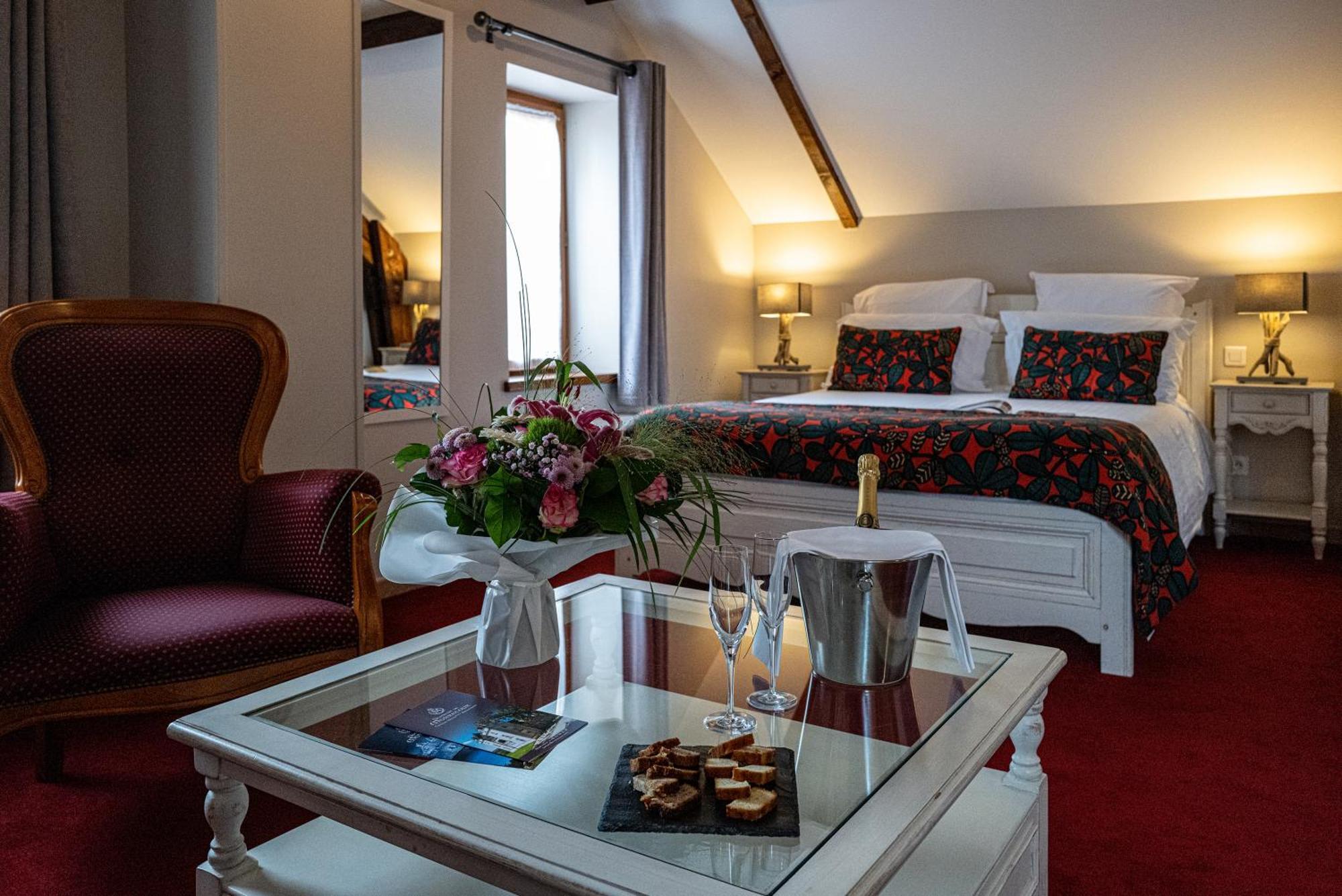 Domaine De Monrecour - Hotel & Restaurant - Proche De Sarlat Saint-Vincent-de-Cosse Exterior foto